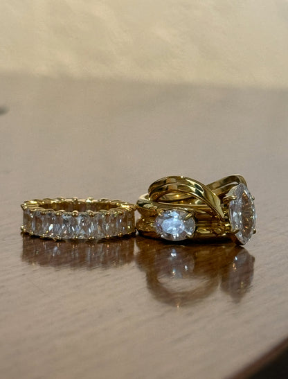 Lucia Ring