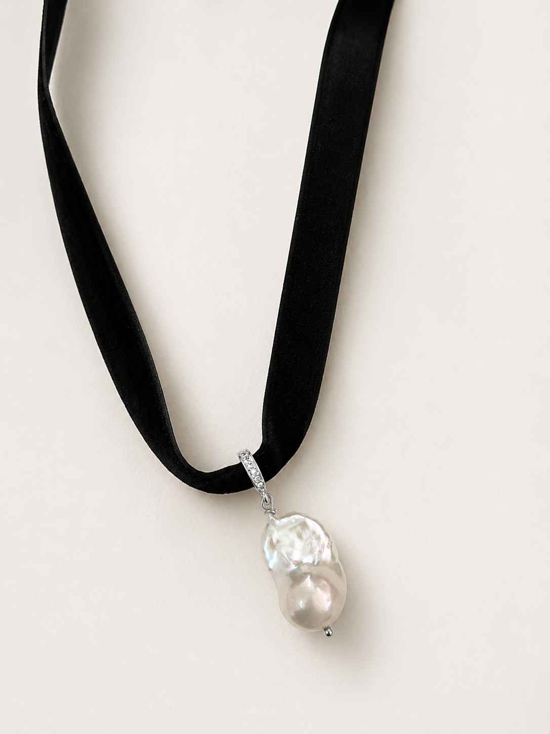 The Pearl Choker
