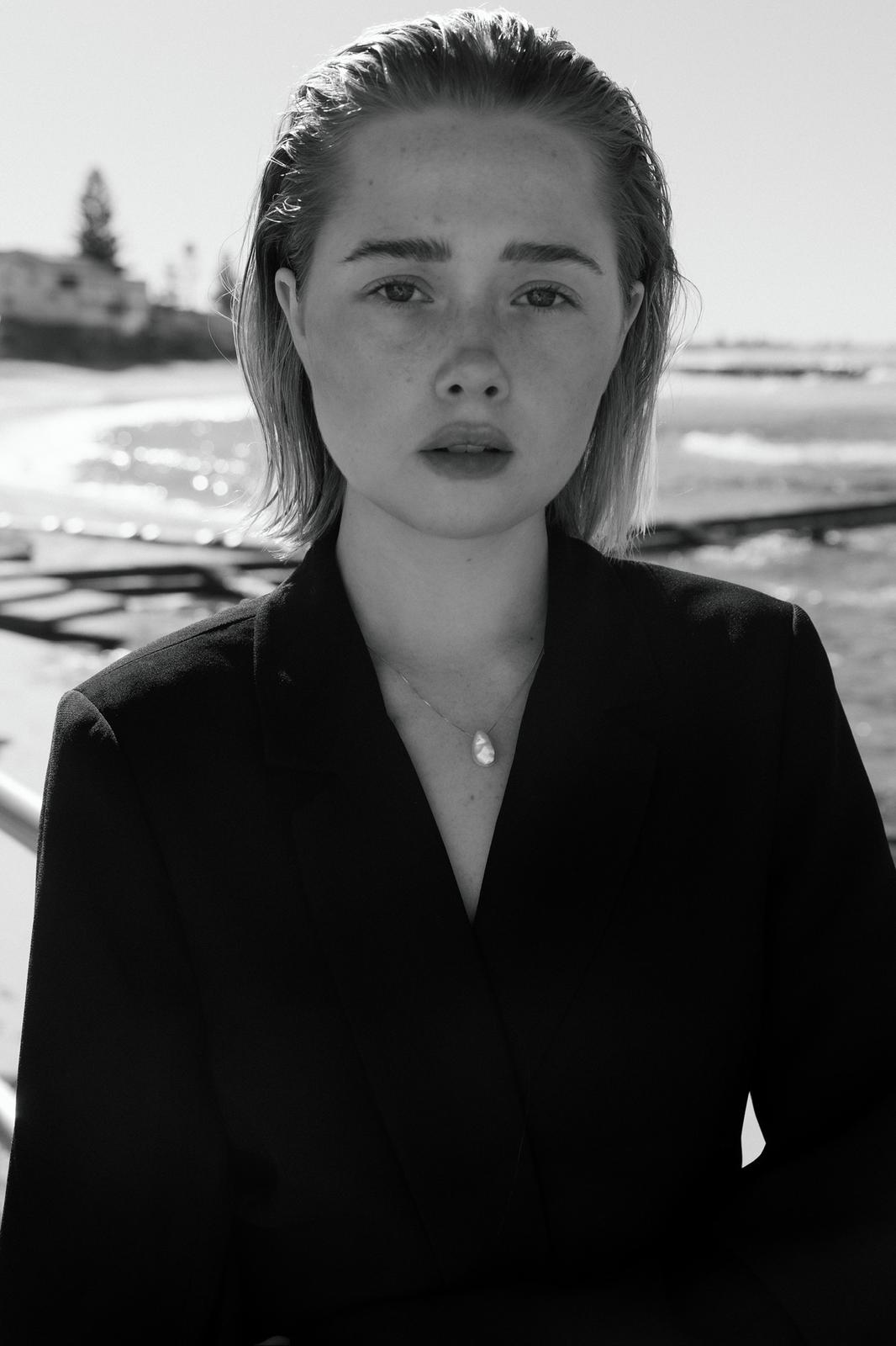 The Pearl Drop Necklace