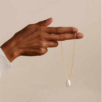 The Pearl Drop Necklace