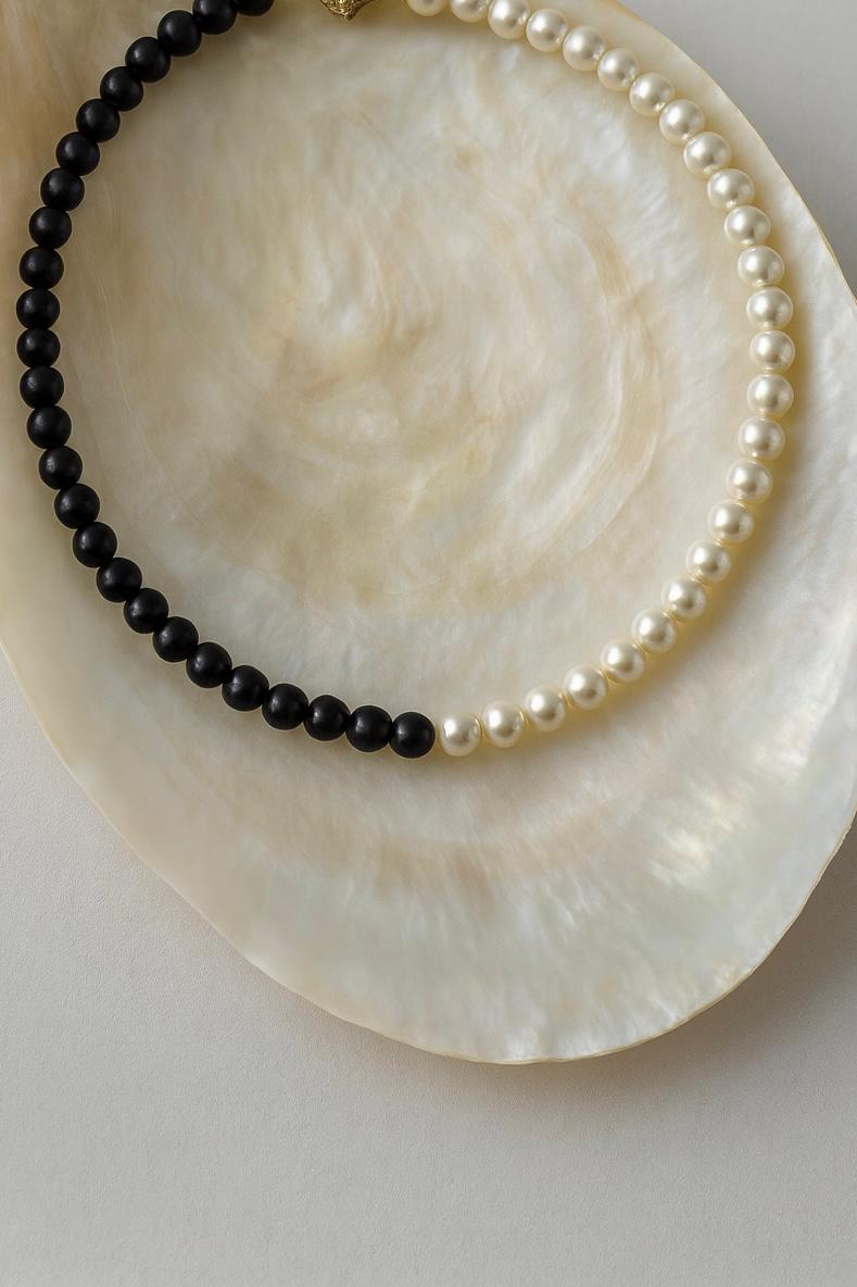 ⁠Yin & Yang Glass Pearls